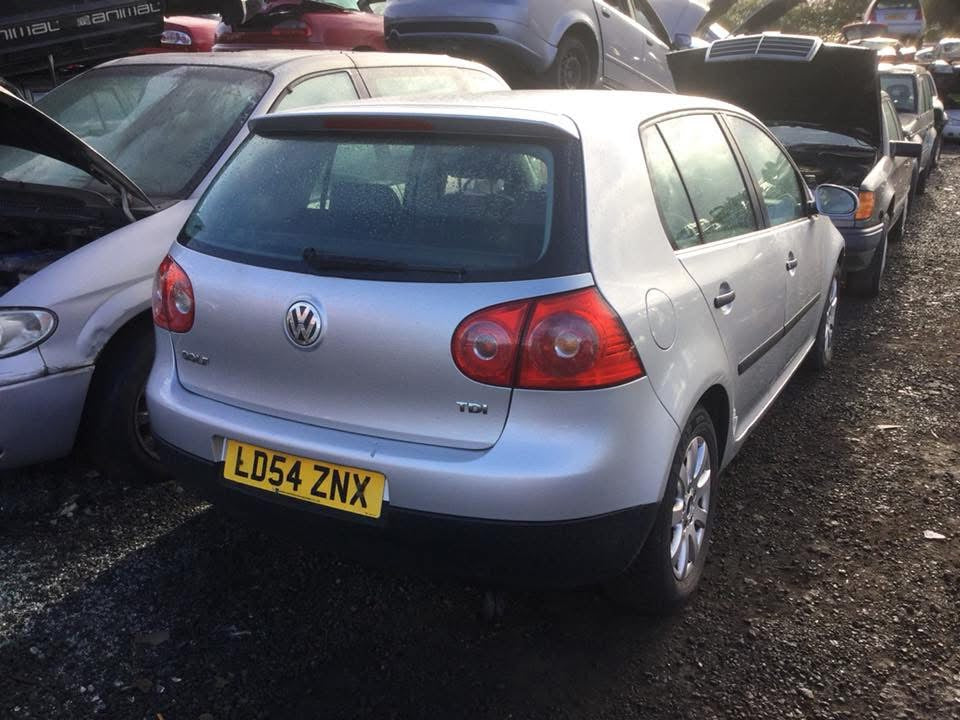 Dezmembrez VW Golf 5 La7W